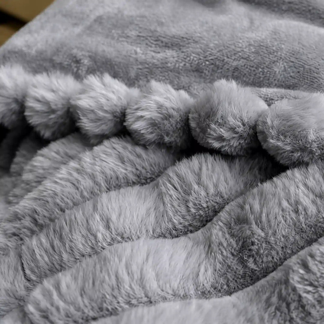 Ribbed Faux Fur Heated Throw Blanket